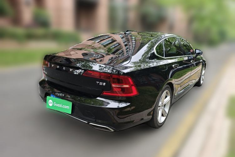Used Volvo S90 2019 T5 Zhiyuan Edition Rear Right 45 Deg