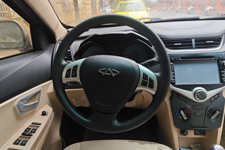 Used Chery Fengyun 2 2013 Hatchback 1.5L Manual Ruiyi Edition