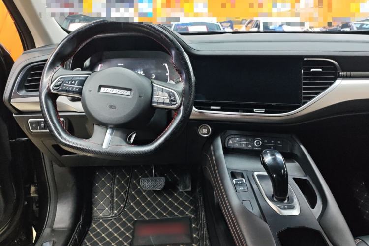 Used Haval F7 2021 1.5T Two-Wheel Drive iXuan Interior 3