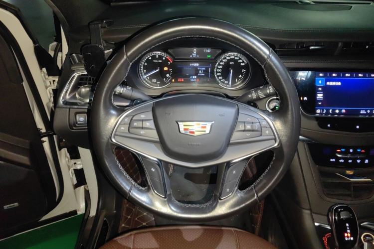 Used Cadillac XT5 2020 28T Tech Edition Steering Wheel