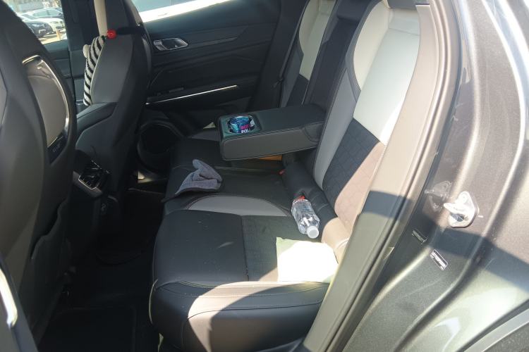 Used Lynk & Co 05 2023 2.0TD Two-Wheel Drive Shine Halo