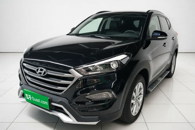 Used Hyundai Tucson 2018 1.6T Dual-Clutch Two-Wheel Drive 15th Anniversary Special Edition Guazi used car, China used car export, Used car for sale, Used cars, Cheapest cars for sale