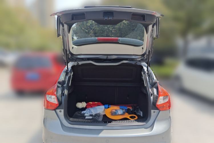 Used Ford Focus 2012 Hatchback 1.6L Automatic Fashion Edition