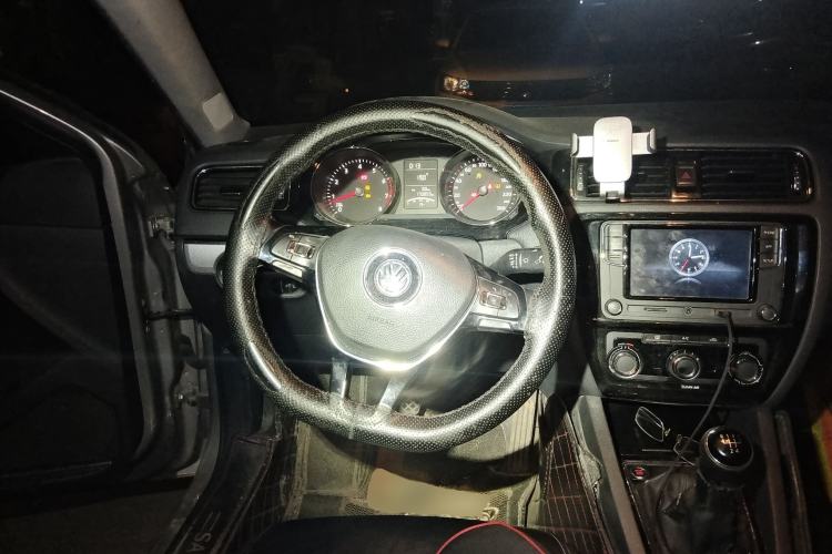 Used Volkswagen Sagitar 2018 1.6L Manual Comfort Model
