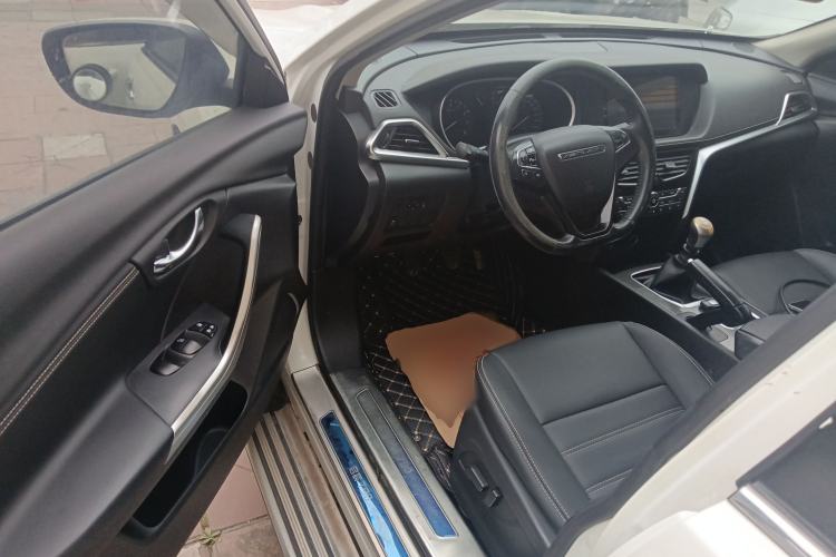 Used Venucia T90 2017 2.0L Manual ZhiShang Edition