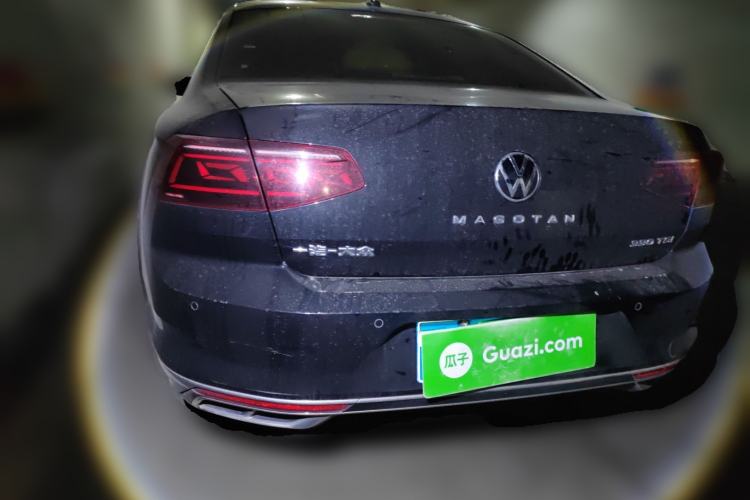 Used Volkswagen Magotan 2023 2 Million Units Limited Edition 330TSI DSG Leading Version
