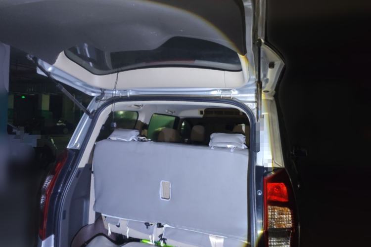 Used Wuling Hongguang 2014 1.5L S Standard Version Trunk