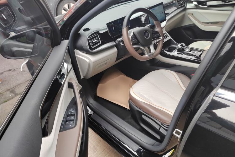 Used BYD Qin PLUS 2024 Honor Edition EV 420KM Leading Model