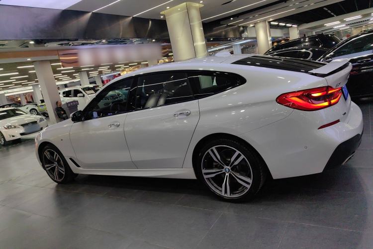 Used BMW 6 Series GT 2018 640i xDrive M Sport Package
