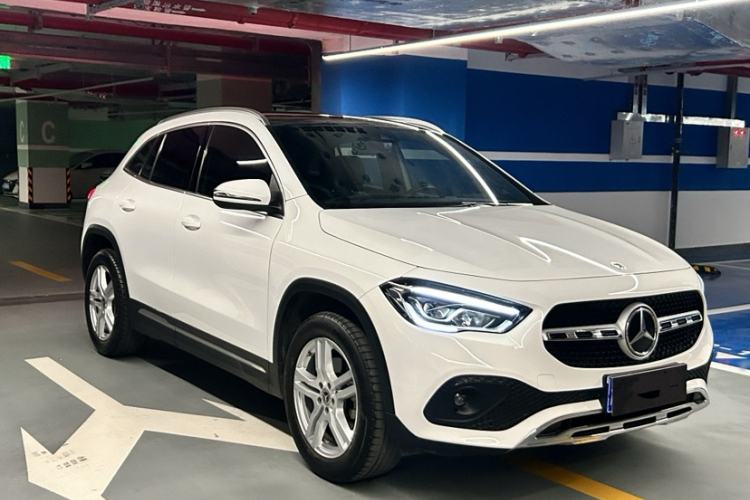 Used Mercedes-Benz GLA 2023 GLA 200 Exterior 2