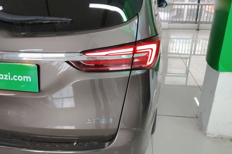 Used Buick GL8 2023 Facelifted Land Cruiser Executive Luxury Version