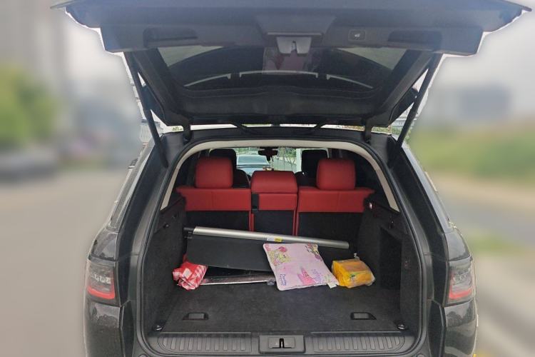 Used Land Rover Range Sport 2022 3.0 L6 YAO Black Edition Trunk