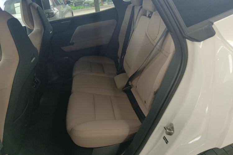 Used Volvo XC70 Plug-in Hybrid 2026 Model Four-Wheel Drive Long-Range Plus
