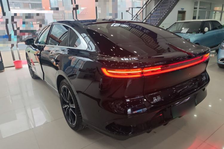 Used VOYAH PASSION 2024 PHEV Four-Wheel Drive Ultra-Long Range Flagship Model Rear Left 45 Deg