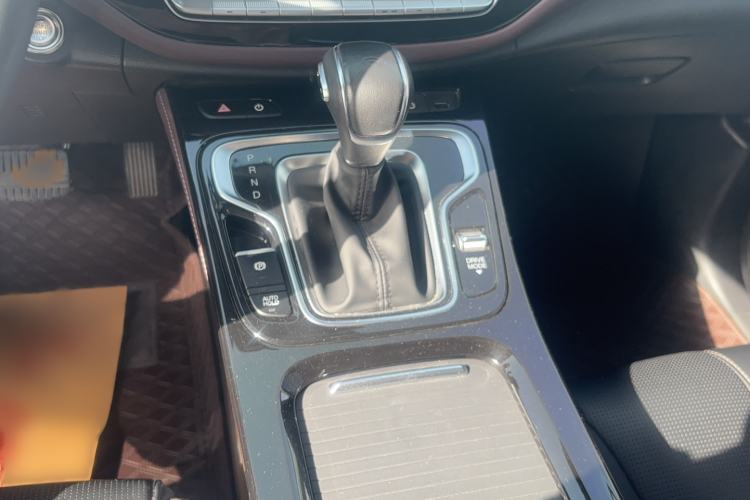 Used GAC Trumpchi M6 2023 PRO 270T DCT Luxury Edition Gear Lever