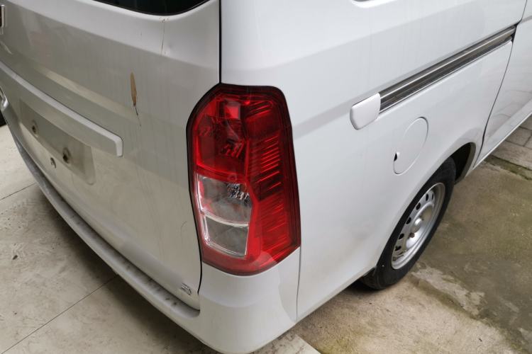 Used Wuling Rongguang V 2015 1.5L Base Version Right Rear Taillight