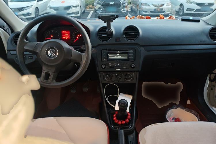 Used Volkswagen Jetta 2015 Value Edition 1.6L Manual Fashionable Style
