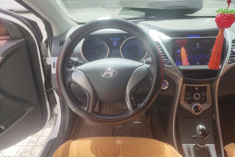 Used Hyundai Elantra (5th Generation / Langdong) 2015 1.6L Automatic Leading Model