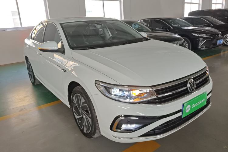 Used Volkswagen Bora 2023 300TSI DSG Prestige Edition
