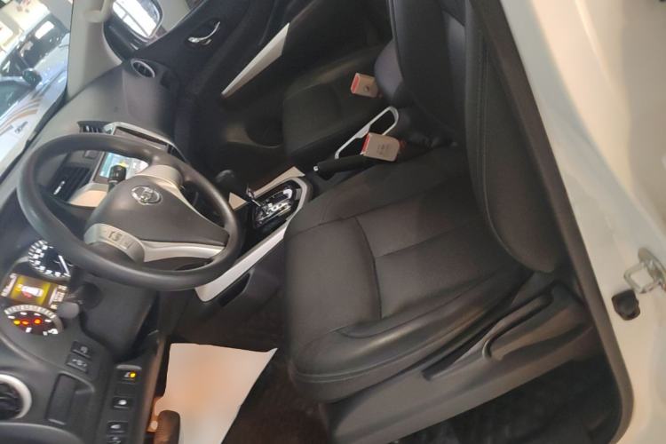 Used Nissan Terra 2020 2.5L XL Upper 4WD Automatic Four-Wheel Drive Luxury Edition Left Front Seat