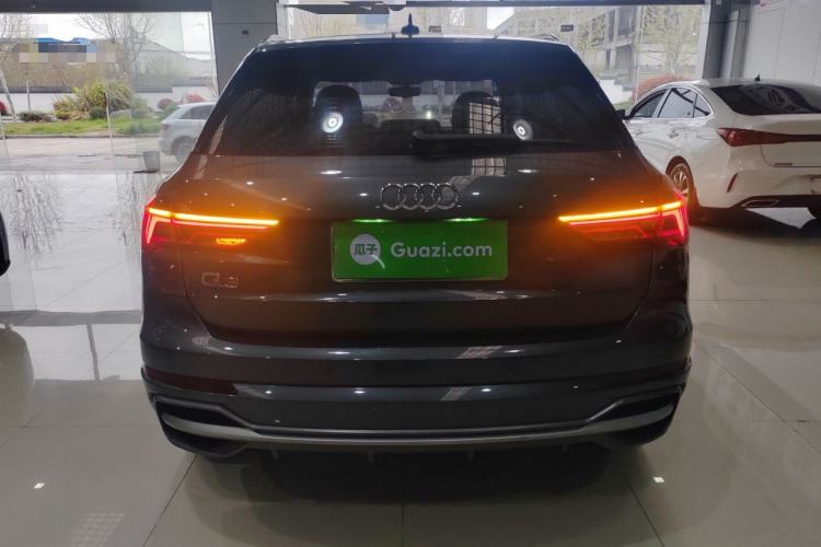 Used Audi Q3 2022 35 TFSI Fashion Dynamic Model
