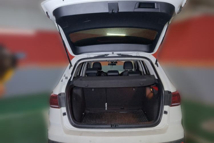 Used Volkswagen Tharu 2020 280TSI Two-Wheel Drive Luxury Plus Version China VI Standard