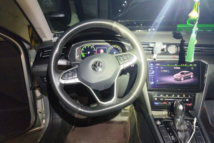 Used Volkswagen Magotan 2020 330TSI DSG Luxury Edition
