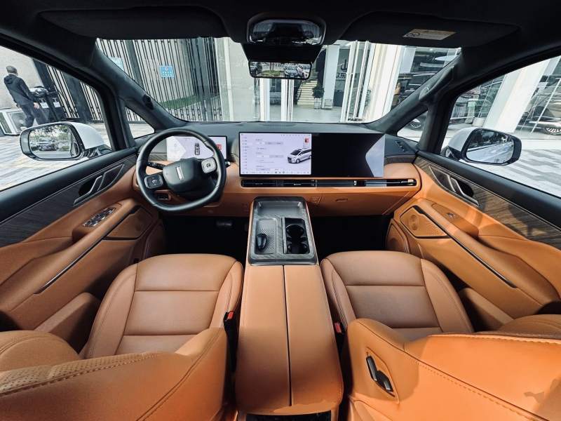 Used Wey Gaoshan 2025 Four-Wheel Drive Alpine 9 — 9