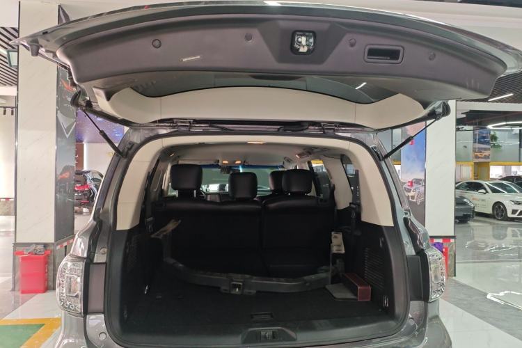 Used Nissan Patrol 2017 4.0L XE Middle East Version
