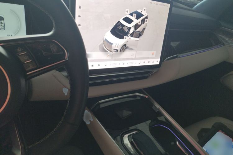 Used Zeekr 009 2022 WE Edition
