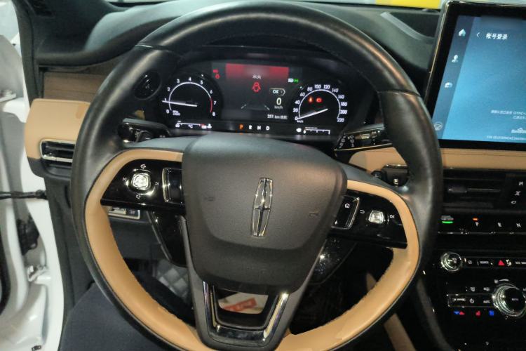 Used Lincoln Corsair 2021 2.0T Two-Wheel-Drive Luxury Edition