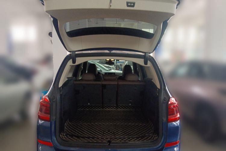 Used BMW X3 2018 xDrive28i M Sport Package China VI Trunk