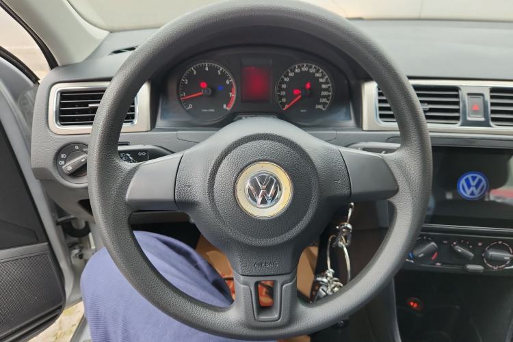 Used Volkswagen Santana 2015 1.6L Manual Comfort Edition Steering Wheel