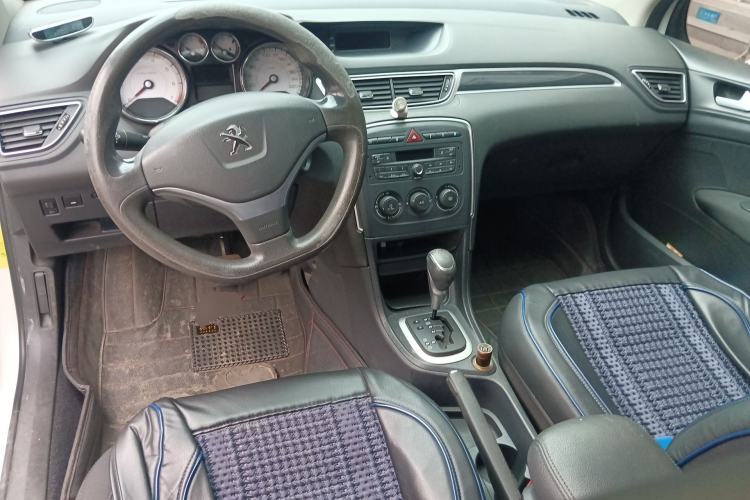 Used Peugeot 308 2014 Enjoy Edition Classic 1.6L Automatic Premium Model Center Console