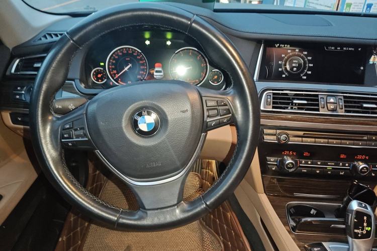 Used BMW 7 Series 2014 730Li Premium Edition Steering Wheel