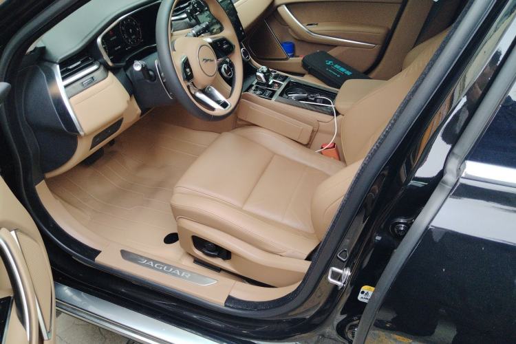 Used Jaguar XFL 2024 2.0T P250 Two-Wheel Drive Prestige Luxury Edition
