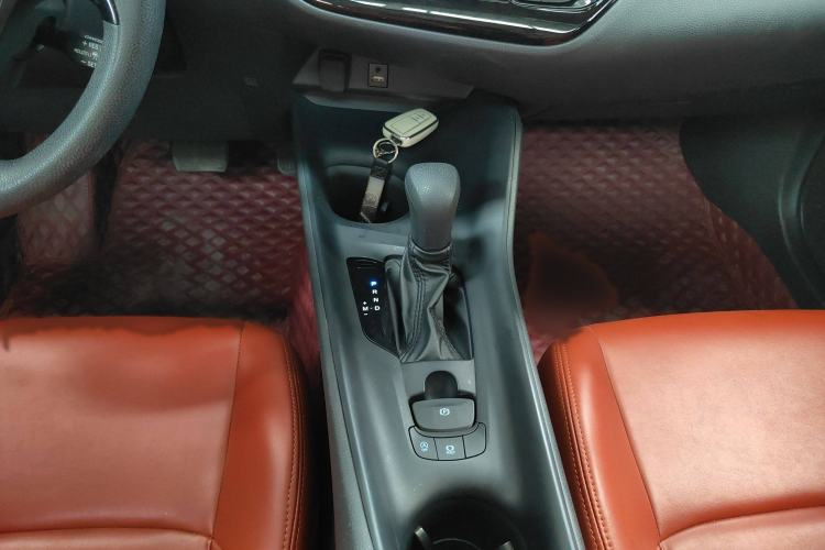 Used Toyota IZOA 2021 2.0L Enjoy Edition
