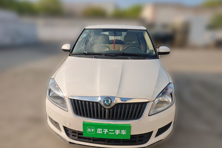 Used Skoda Fabia 2014 1.4L Manual Crystal Edition
