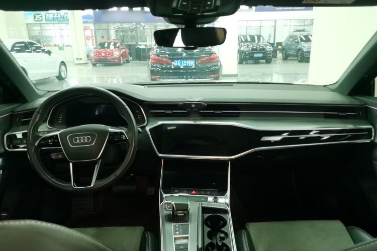 Used Audi A6L 2022 40 TFSI Luxury Dynamic Model

