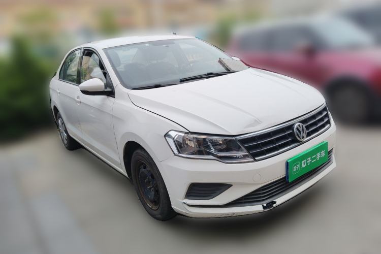 Used Volkswagen Jetta 2017 1.5L Automatic Fashion Model Front Right 45 Deg