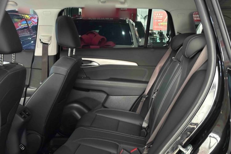 Used Buick Envision 2025 Encore Plus 28T Two-Wheel-Drive Platinum Edition