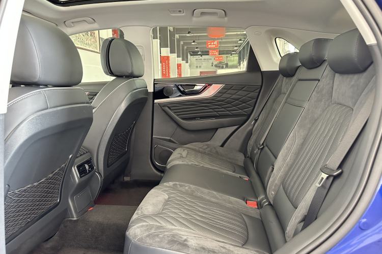 Used Hongqi HS5 2022 Revised Version 2.0T Smart Connect Flagship Edition
