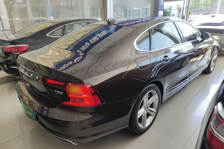 Used Volvo S90 2019 T5 Zhiyi Edition
