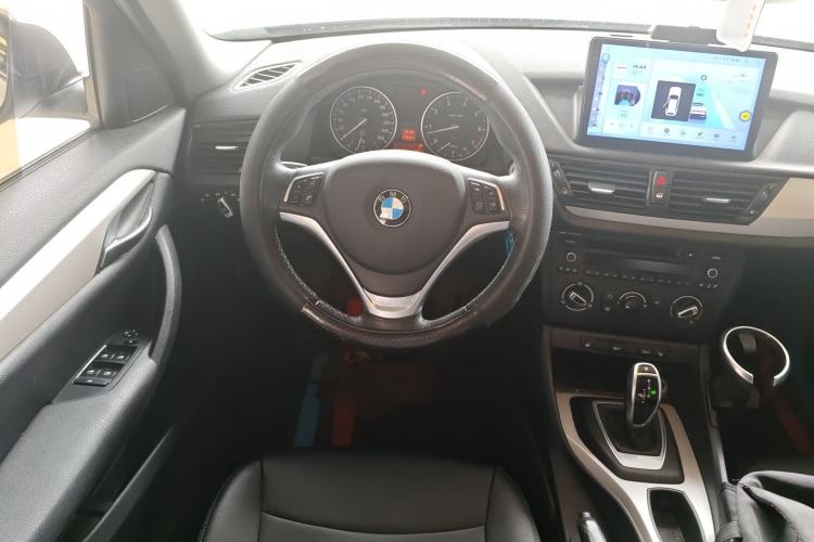 Used BMW X1 2014 sDrive18i Fashion Model Steering Wheel