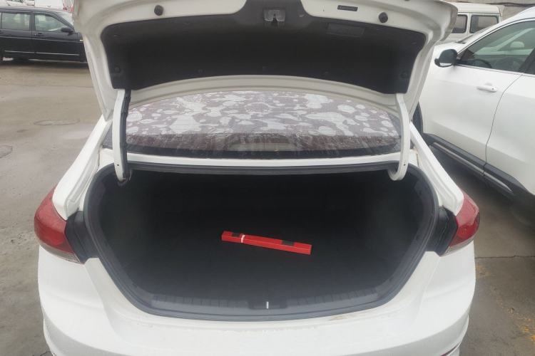 Used Hyundai Elantra (6th Generation / Lingdong) 2016 1.6L Automatic ZhiXuan – Elite Version