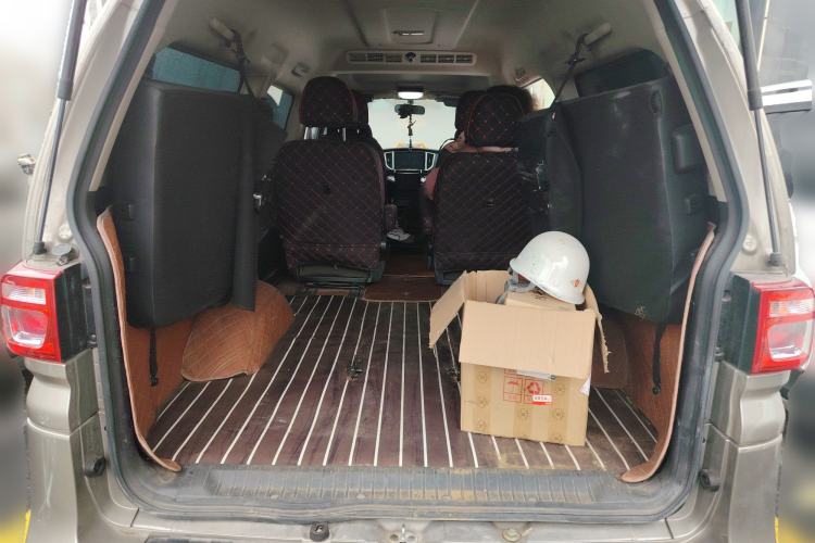 Used FORTHING Lingzhi 2023 M5L 1.6L Luxury 7-Seater