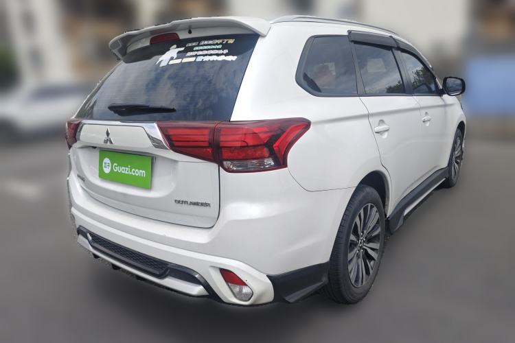 Used Mitsubishi Outlander 2021 2.0L Two-Wheel Drive Comfort Edition 5 Seats Rear Right 45 Deg