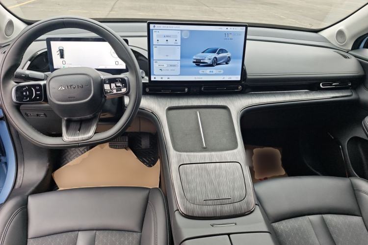 Used AION S Plus 2023 80 Tech Edition Ternary Lithium Center Console