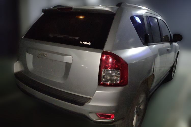 Used Jeep Compass 2011 2.0L two-wheel drive sport version