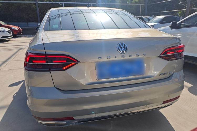 Used Volkswagen Phideon 2018 Revised Version 380TSI Two-Wheel Drive Business Edition
